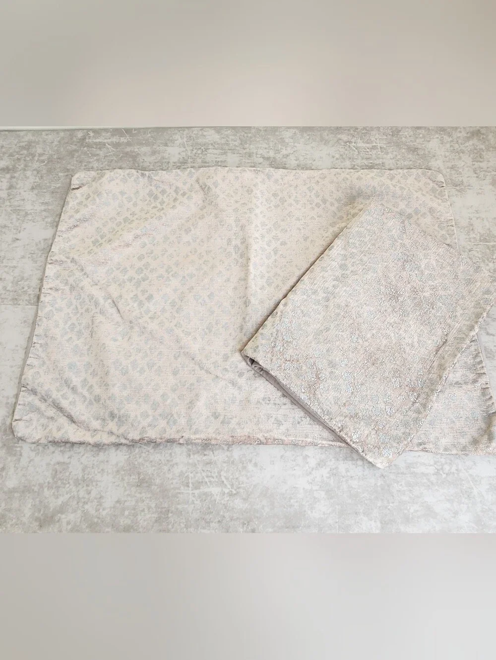 West Elm Pillow Sham 2pc Set Cream Metallic Jacquard Standard